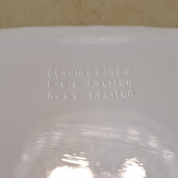 Corning Ware French White divided casserole dish, specifically the F-6-B model, - Picture 4 of 8